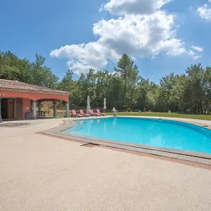 https://villa-la-renaissance-saint-paul-en-foret.fr-provencehotel.com